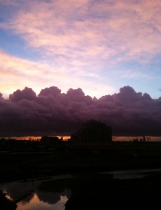 多摩川の朝焼け