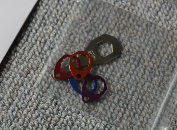 サイドプレート