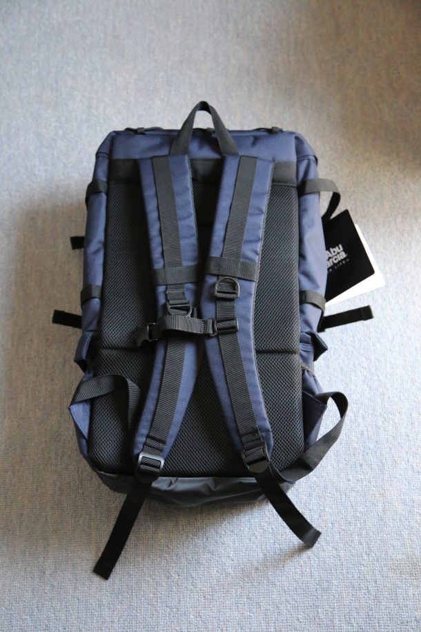 バックパック裏側