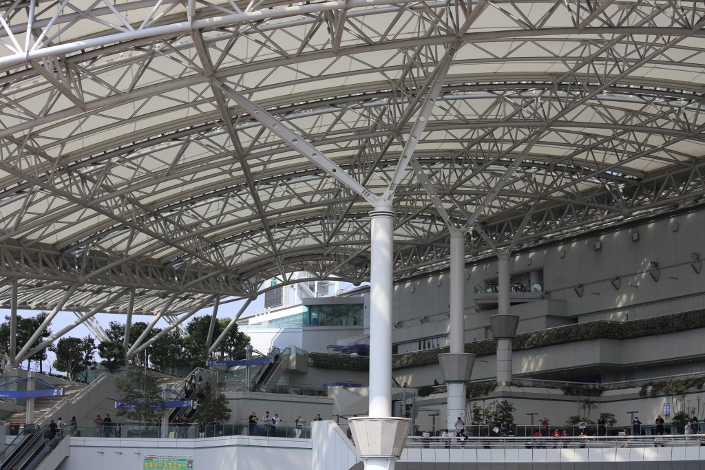 パドックの屋根