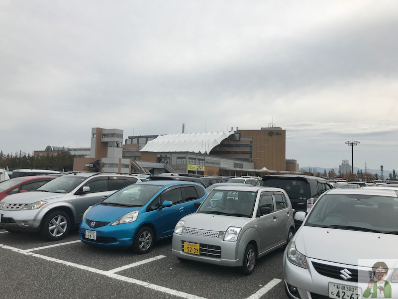 新潟競馬場到着