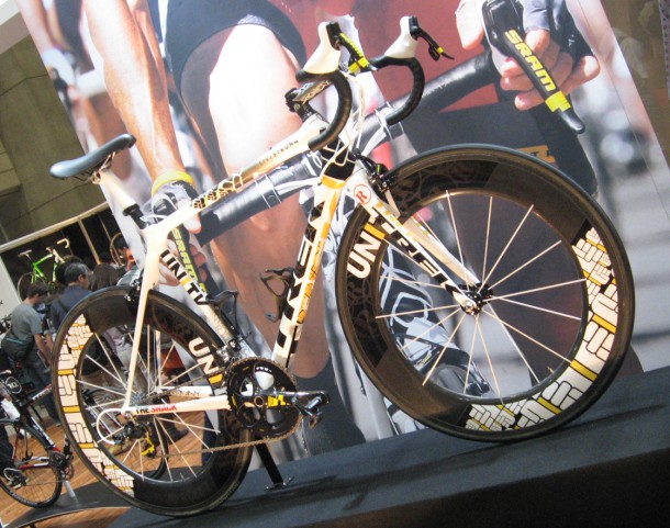 クロスバイクを作っているメーカーの特徴まとめ