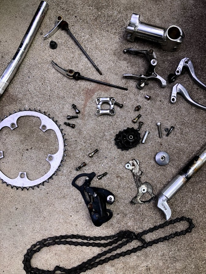 クロスバイクを分解してみた