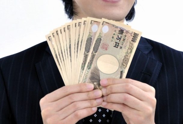 Uber Eats(ウーバーイーツ)は週払い！すぐにお金が必要な時におすすめの仕事